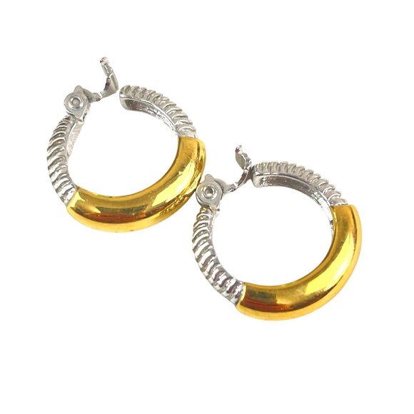 Two Tone Ribbed Hoop Earrings Silver Gold Clip On Vintage Style Retro Bold Look - Picture 3 of 5